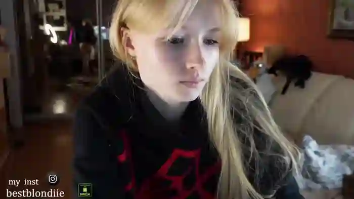 bestblondiiecb