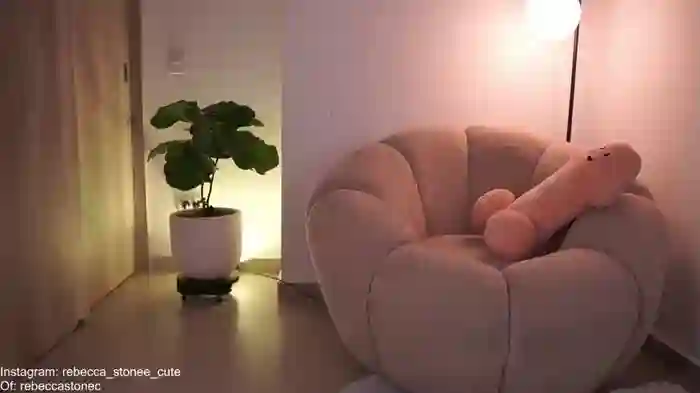 rebeccastonee
