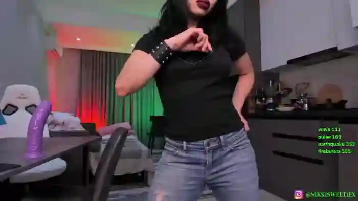 nikkisweetie