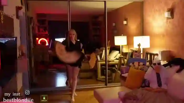 bestblondiiecb