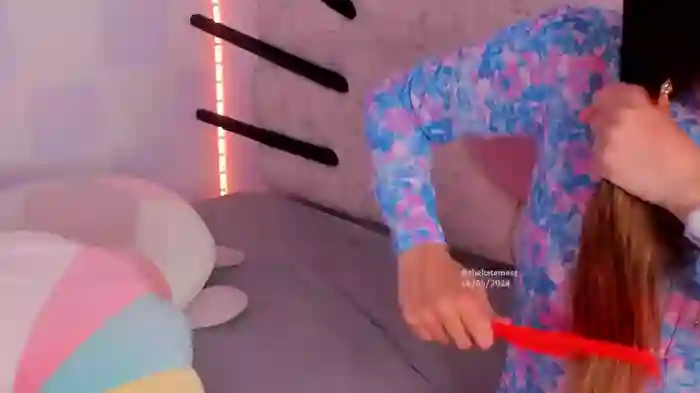 thekatemess_