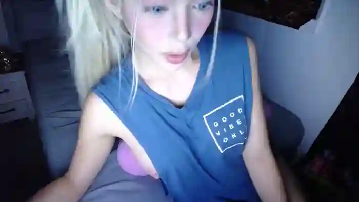scarlet_snowxx