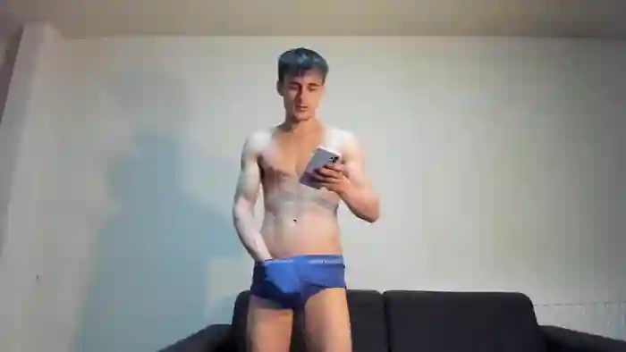 skinnyguywithbigd