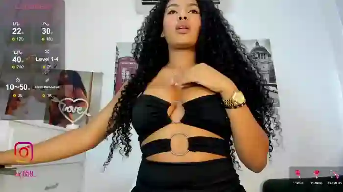naomixjones1