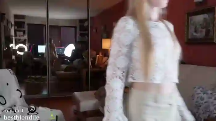 bestblondiiecb
