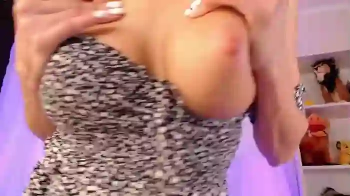 _naughty_blonde_