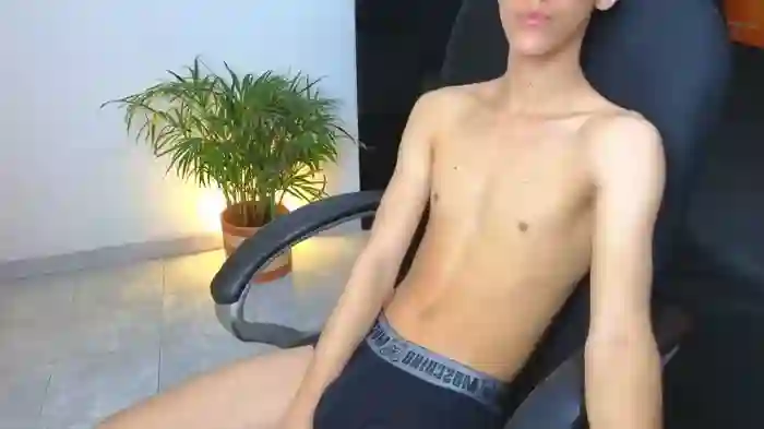 michael_twink18