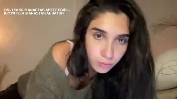 anastasiapetitegirll