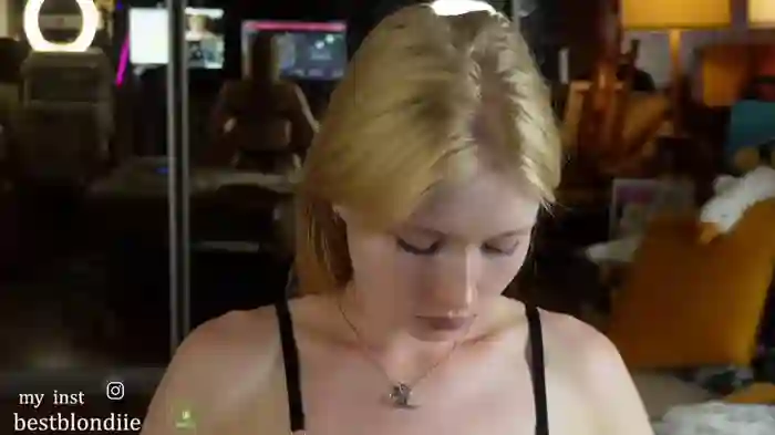 bestblondiiecb