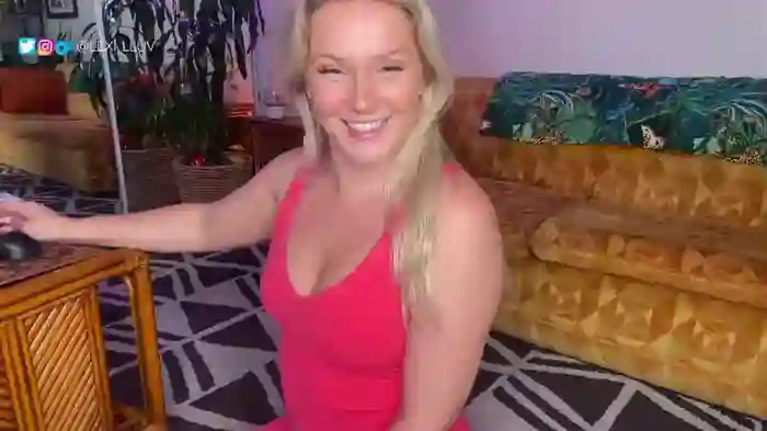 lexi_luv