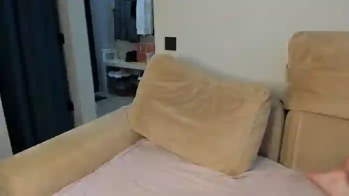 crystal_angells