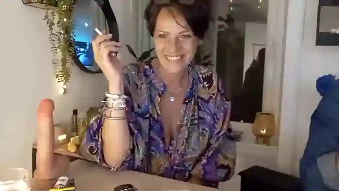 frau_nina