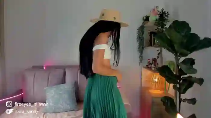 lucia_sandy