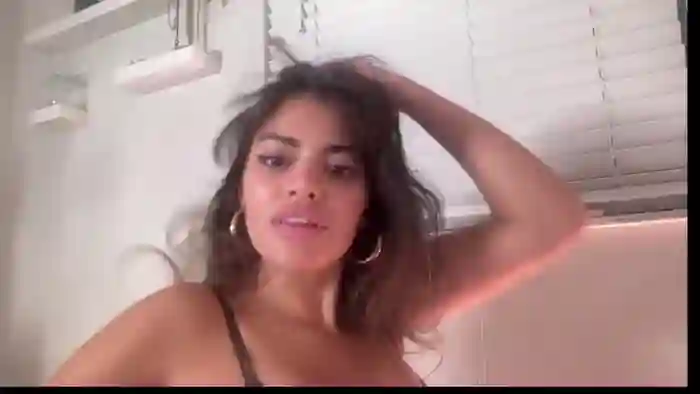 poutyselena