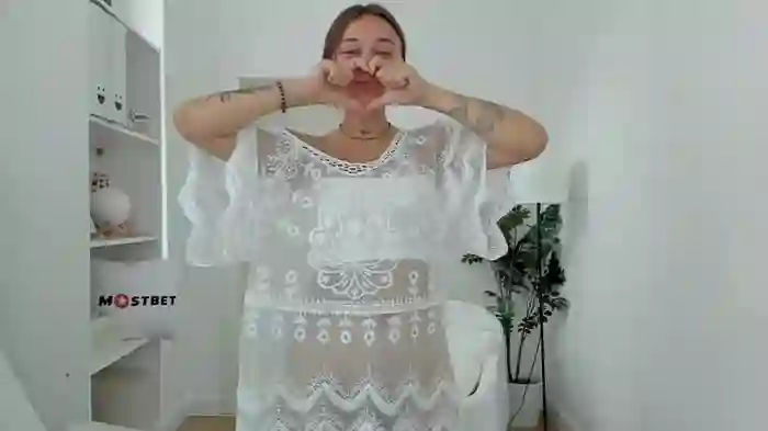 jennifer_ewans