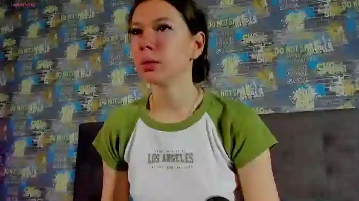 nicole_charm