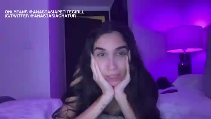 anastasiapetitegirll
