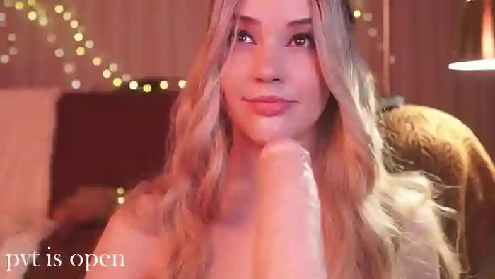 naughty_tweety