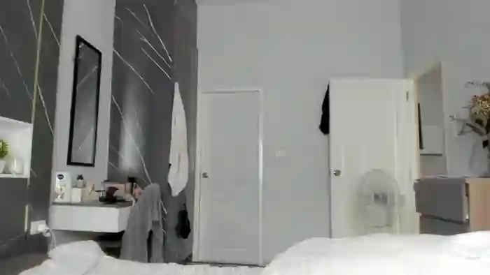 asiangirlandwhiteguy