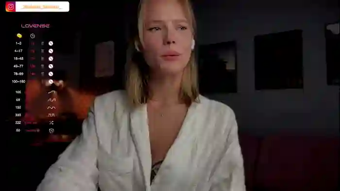 stefanie_collins