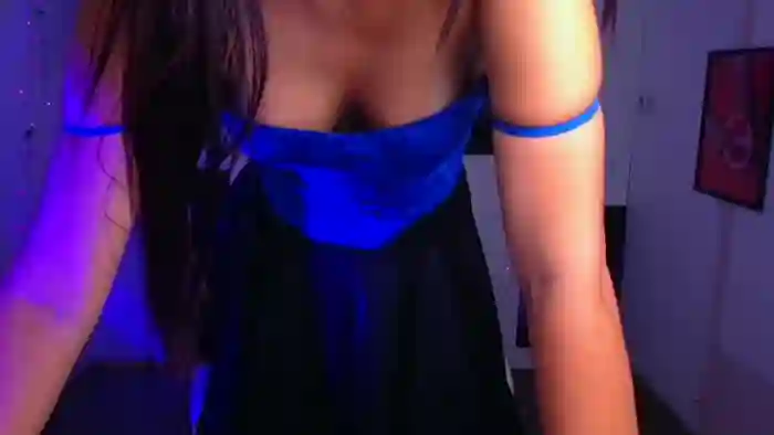 _emma_lay