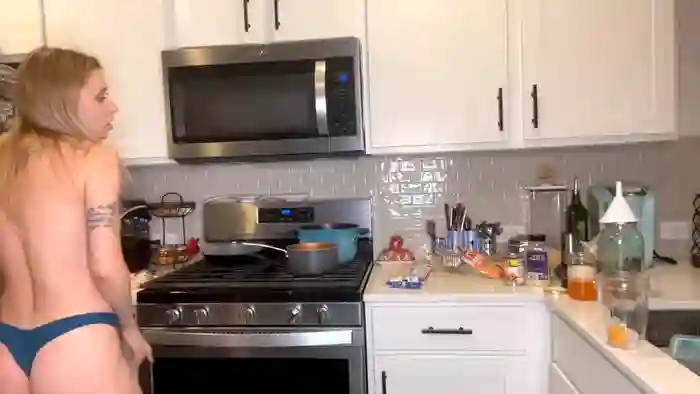 pr3ttyp1nkpussy