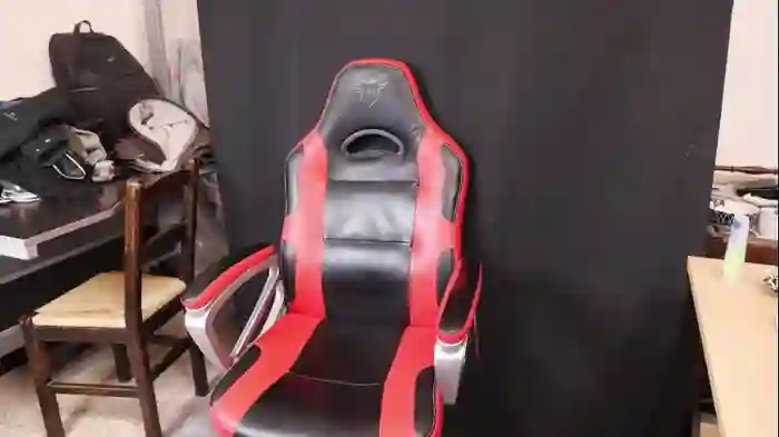 thony_grey