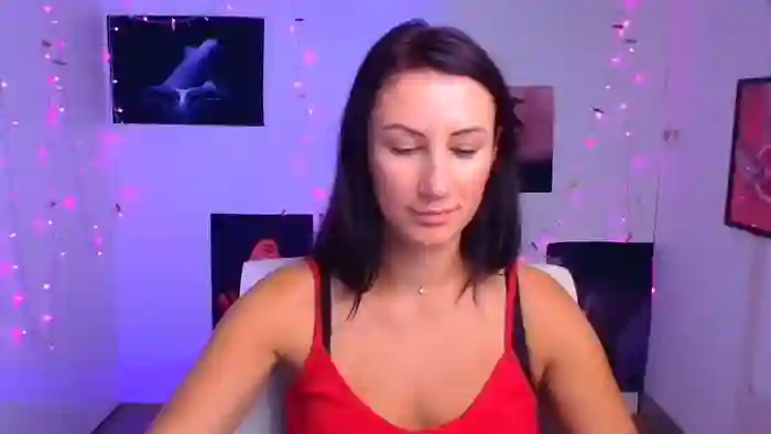 _emma_lay
