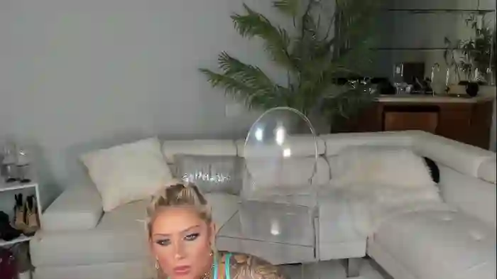blonde_riderxxx