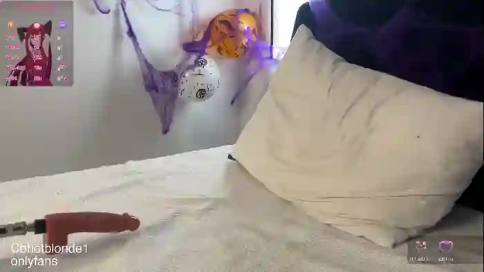 cbhotblonde