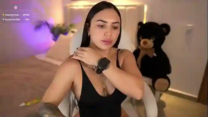ashlyeroberts01