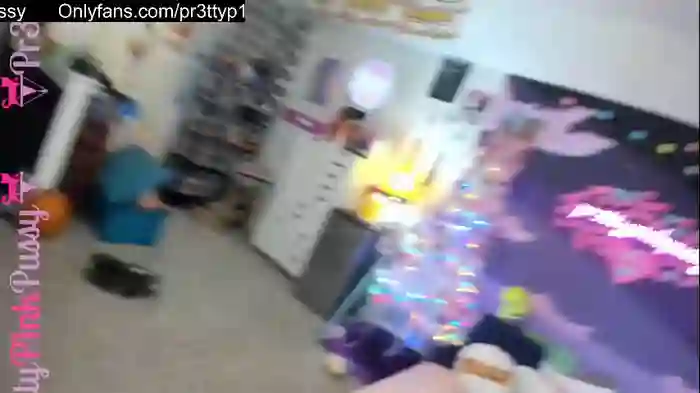pr3ttyp1nkpussy