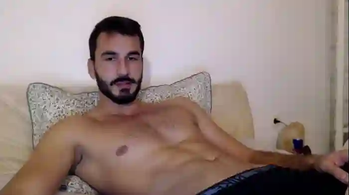 hornyasfuckk33
