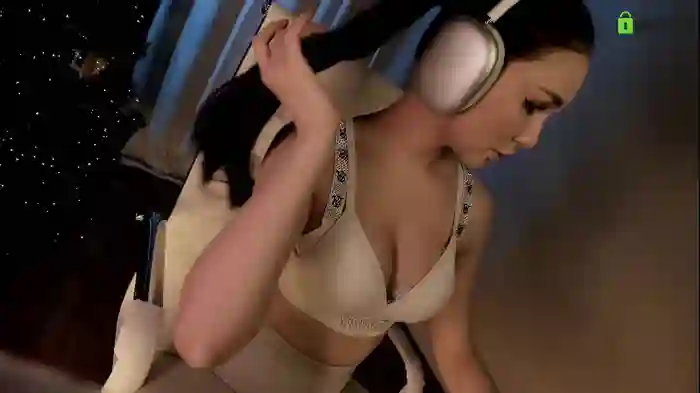hollyextra
