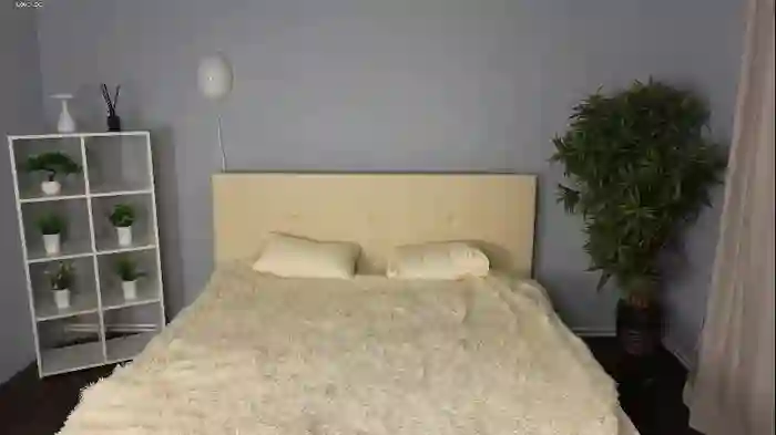 lauratanguy