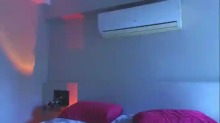 _demi_dee_