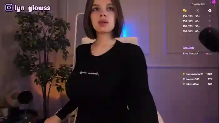 adalyn_glow