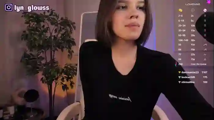 adalyn_glow