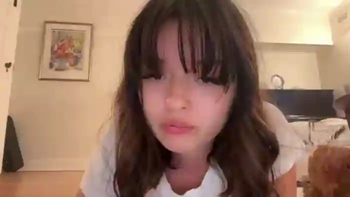 sarah_heart_aus