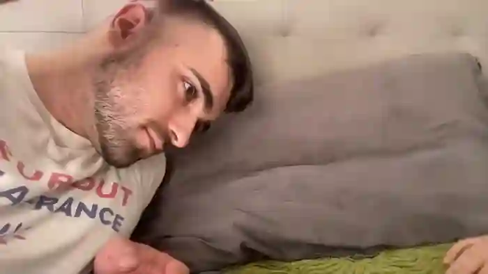 thony_grey