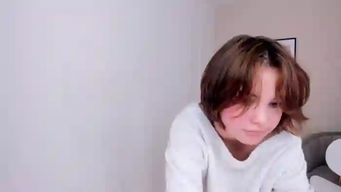 hellen_coy