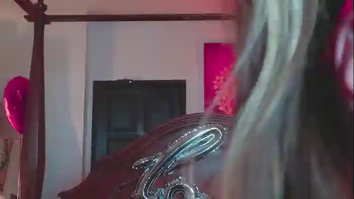 _demi_dee_