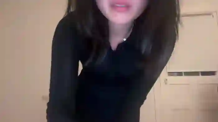 sarah_heart_aus