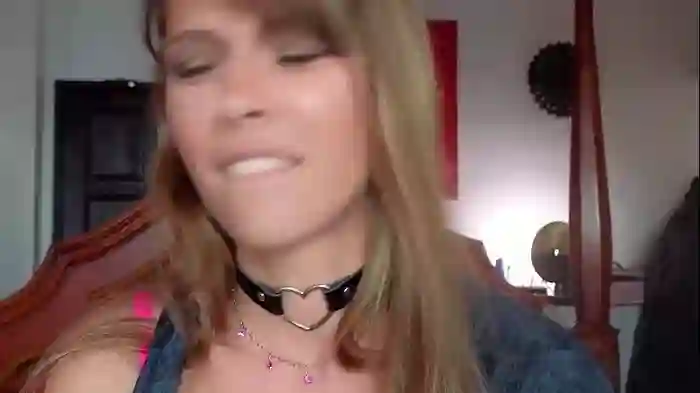 _demi_dee_