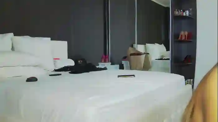 hefner_girl