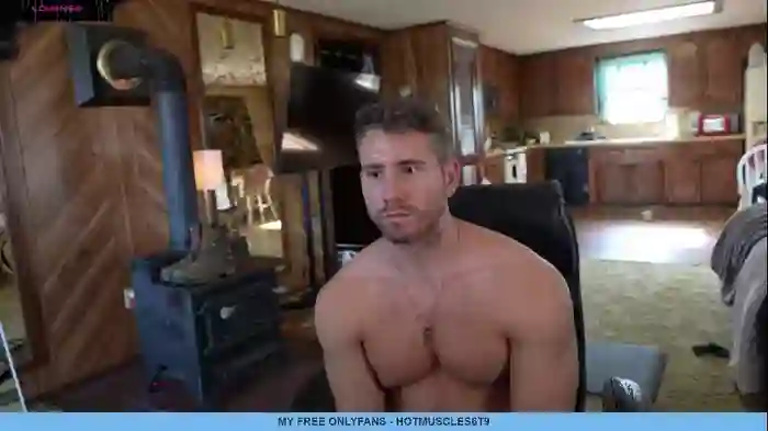 hotmuscles6t9