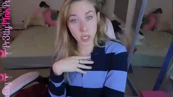 pr3ttyp1nkpussy