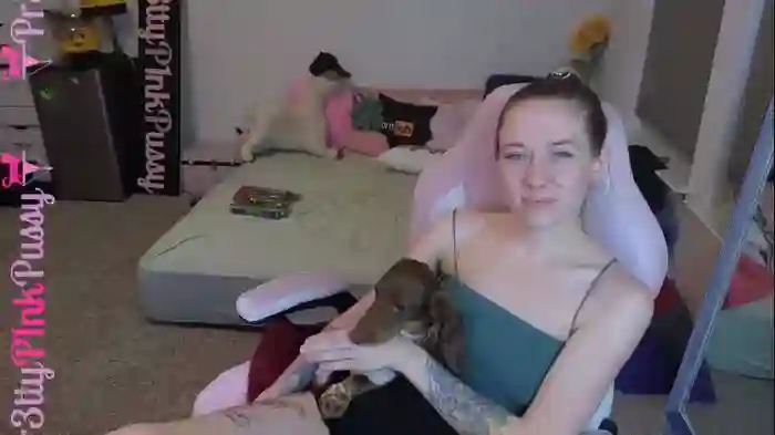 pr3ttyp1nkpussy