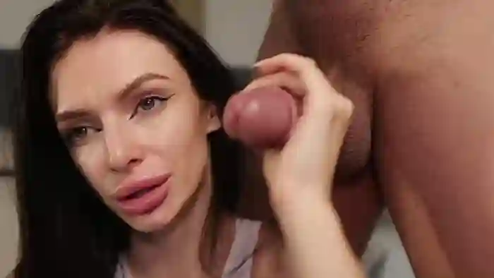 alexa_alex_liepa