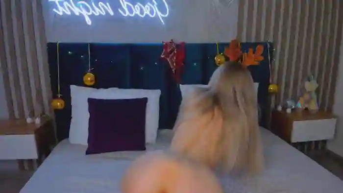 Emilly_Hart